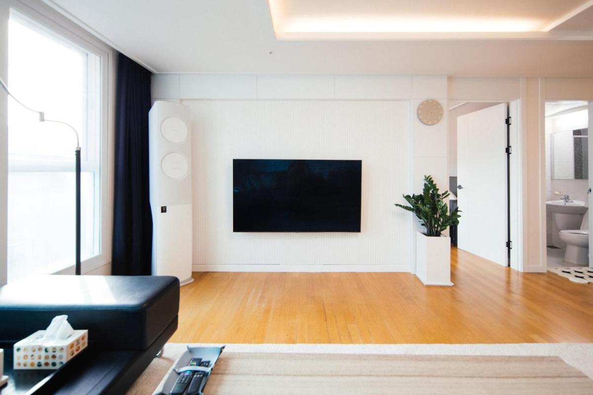 Sunny Gangnam House *