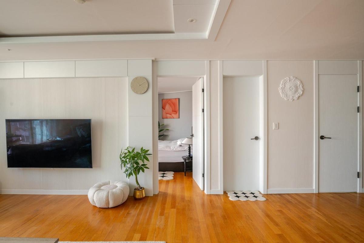 Sunny Gangnam House Apartment *