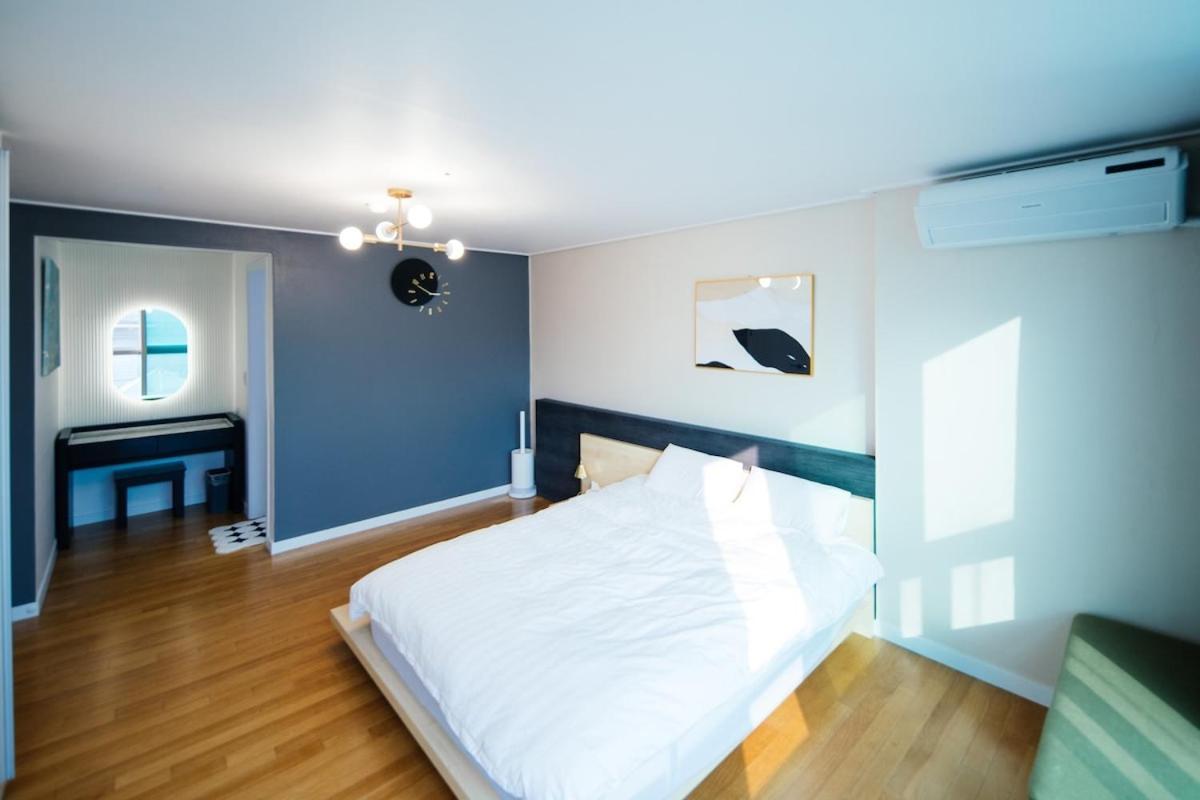 Sunny Gangnam House *